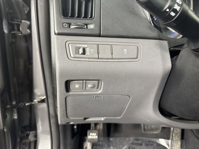 Used 2011 Hyundai Sonata GLS FWD image 12