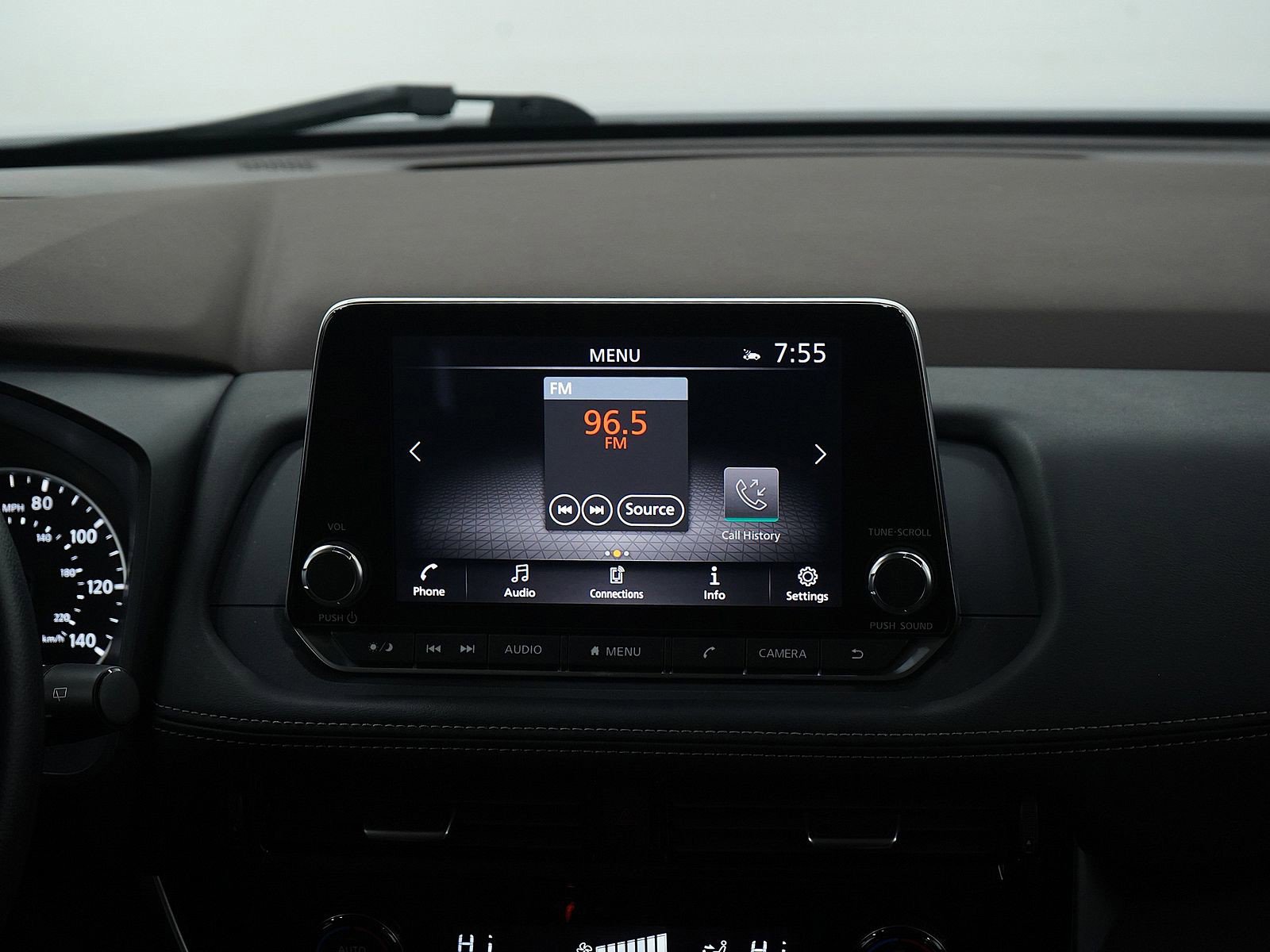 Used 2022 Nissan Rogue SV image 15