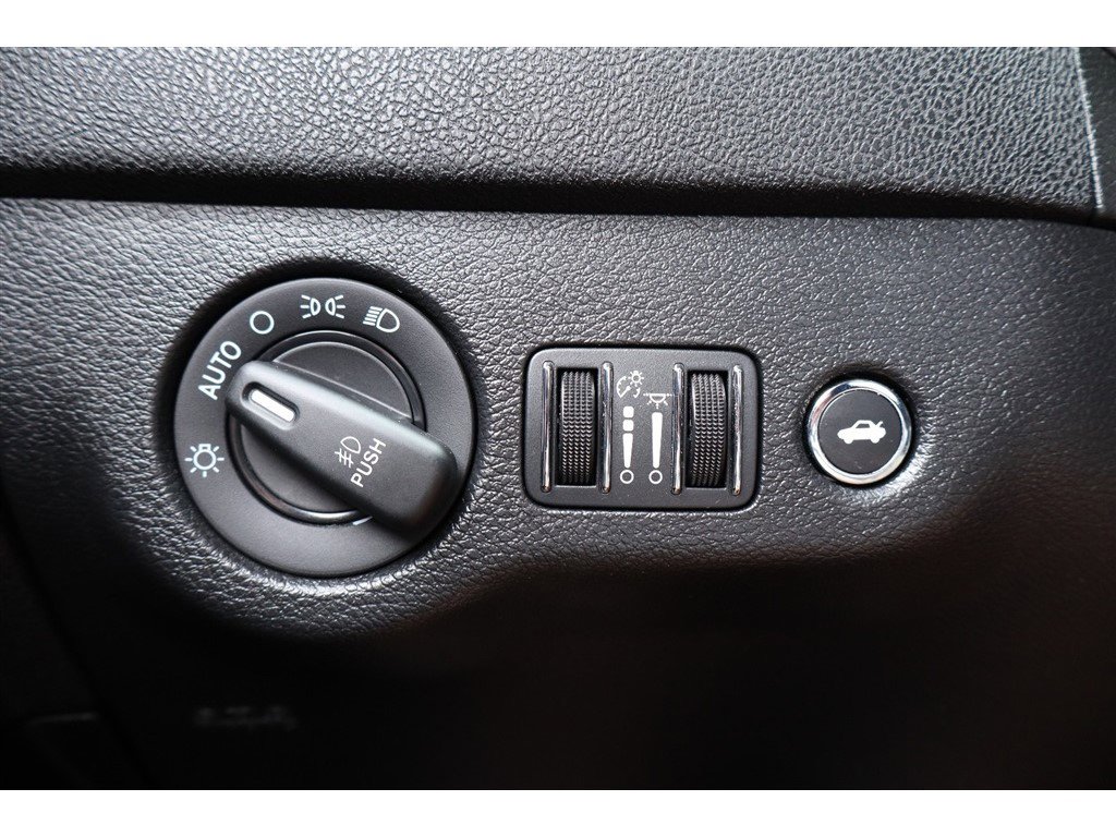Used 2021 Dodge Charger R/T w/ Blacktop Package image 28