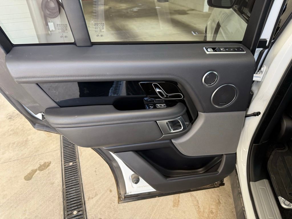 Used 2020 Land Rover Range Rover HSE AWD/4WD image 21