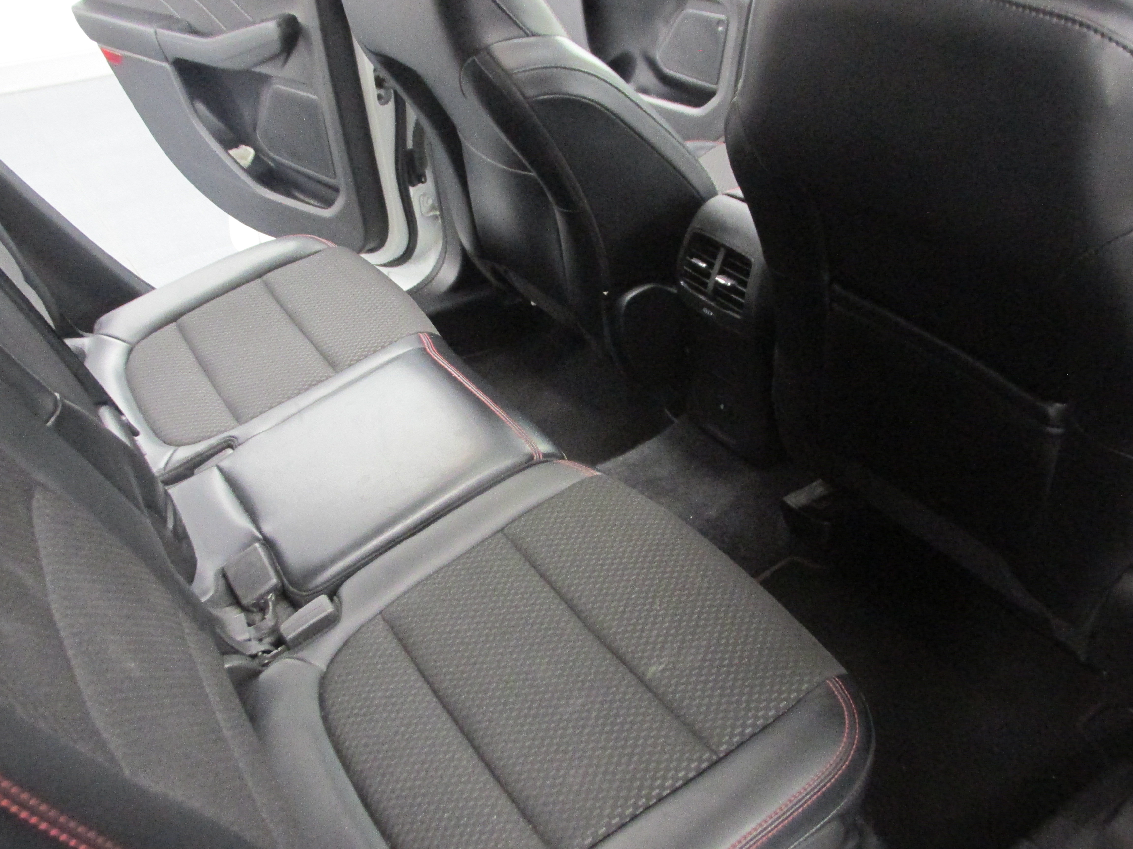 Used 2023 Ford Escape ST-Line w/ Tech Pack #1 AWD/4WD image 29