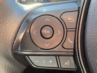 Used 2021 Toyota RAV4 XLE w/ Convenience Package image 6