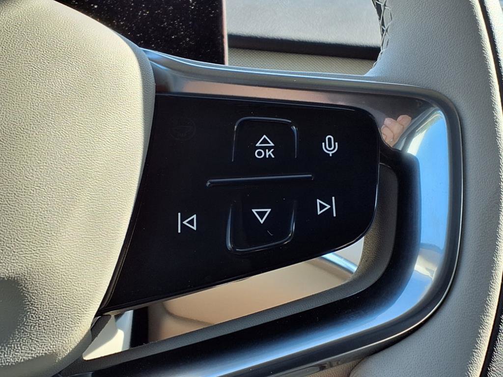 New 2025 Volvo EX90 Ultra image 20