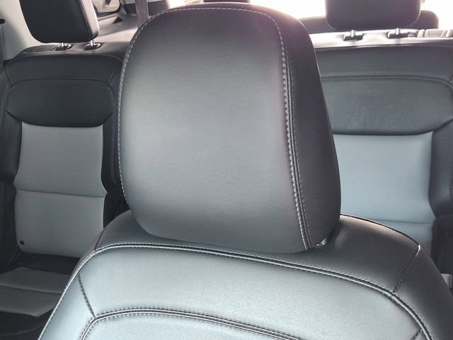 Used 2023 Ford Explorer XLT w/ Equipment Group 202A image 20