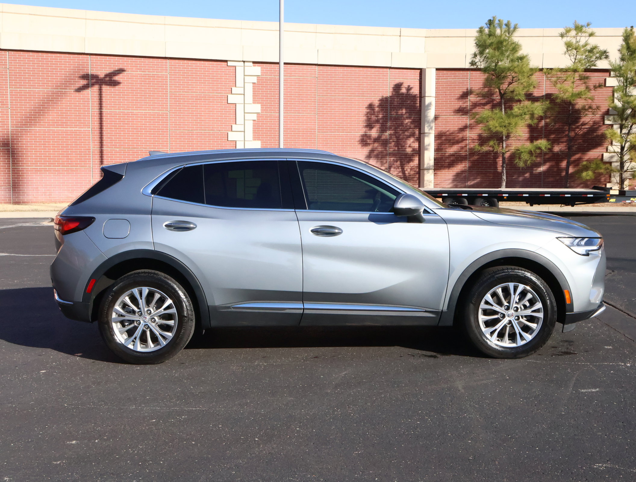 Used 2023 Buick Envision Preferred image 31