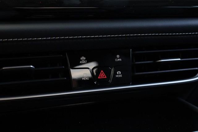 New 2026 Volkswagen Atlas SE image 15