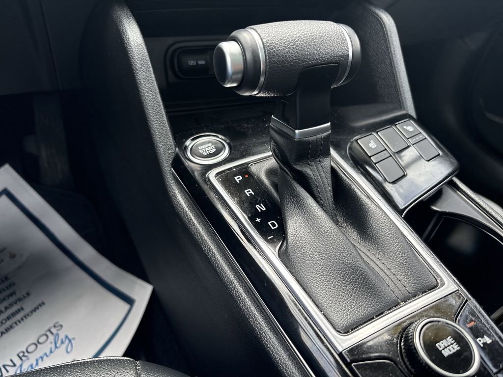 Used 2025 Kia Sportage EX w/ Premium Package FWD image 21