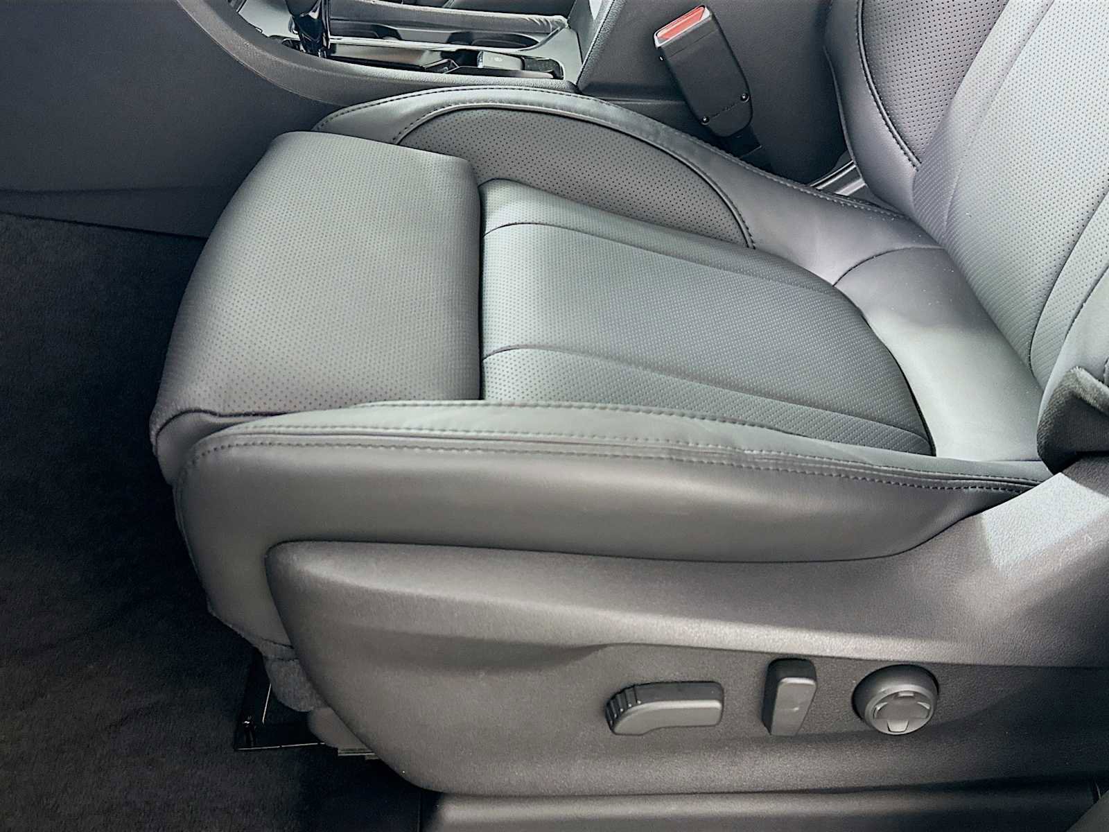 New 2025 Subaru Ascent Bronze Edition image 18