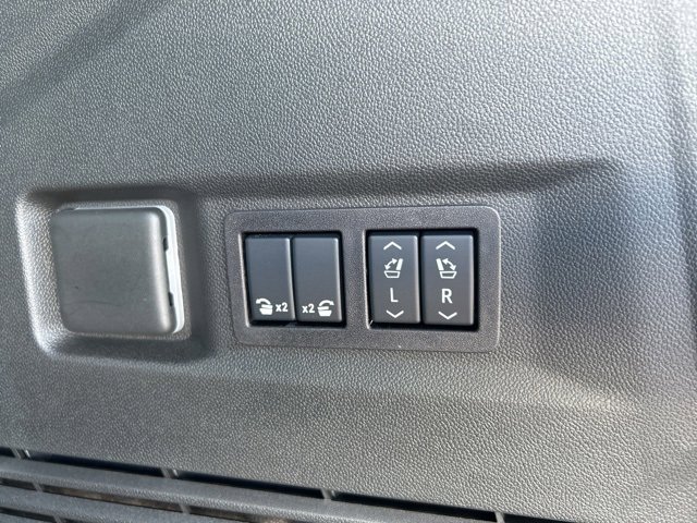 New 2026 GMC Yukon Denali w/ Sun & Power Step Package image 6
