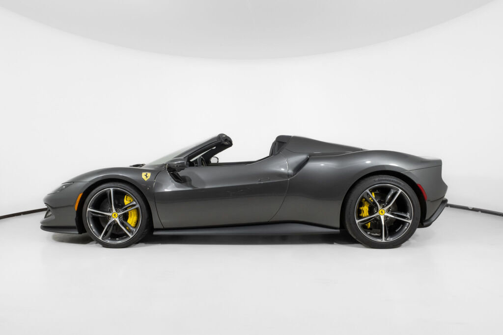 Used 2025 Ferrari 296 GTS image 3