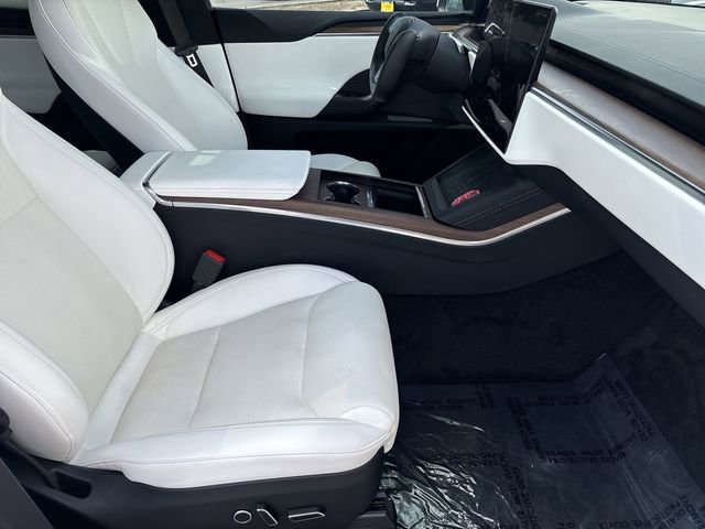 Used 2022 Tesla Model X image 15