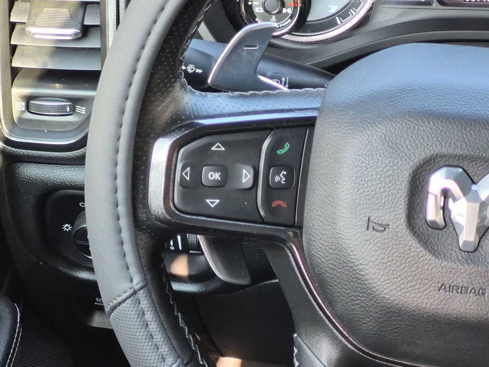 Used 2022 RAM 1500 Laramie AWD/4WD image 19