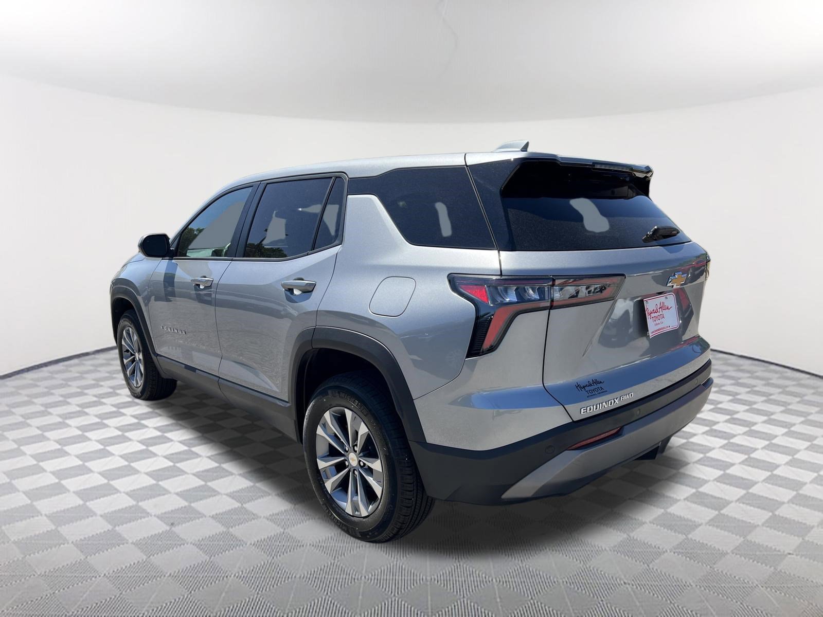 Used 2025 Chevrolet Equinox LT AWD/4WD image 15
