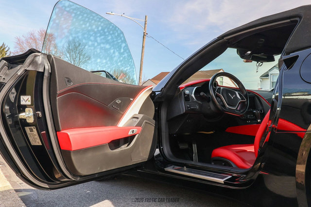 Used 2019 Chevrolet Corvette Stingray Convertible w/ 2LT Preferred Equipment Group image 35