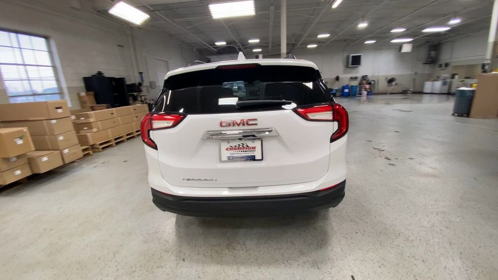 Certified 2023 GMC Terrain SLE w/ Driver Convenience Package FWD image 10