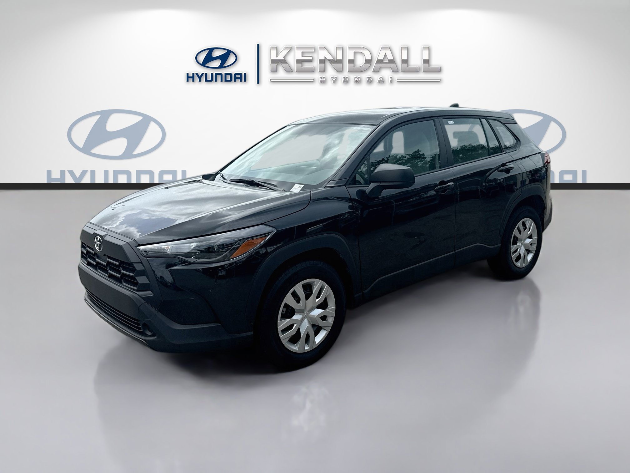 Used 2026 Toyota Corolla Cross L FWD image 3