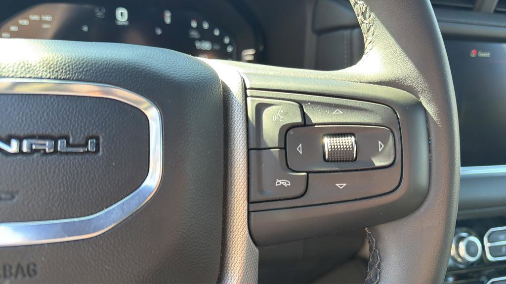 Used 2023 GMC Yukon Denali w/ LPO, Floor Liner Package image 26