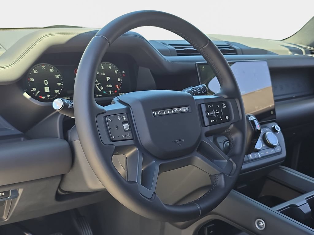 New 2026 Land Rover Defender 110 X-Dynamic SE AWD/4WD image 16