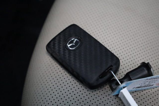 Used 2024 MAZDA CX-90 Plug-In Hybrid w/ Premium Pkg image 29