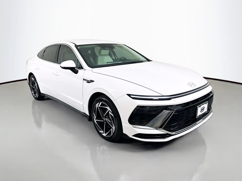 New 2026 Hyundai Sonata SEL FWD image 3