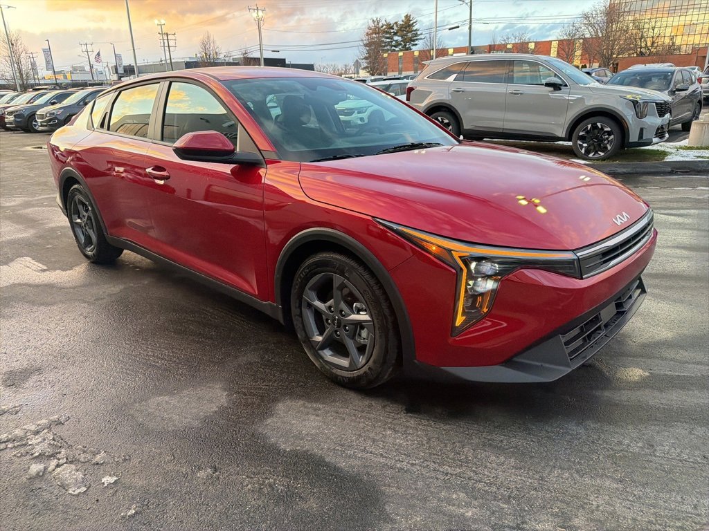 New 2025 Kia K4 LXS image 4