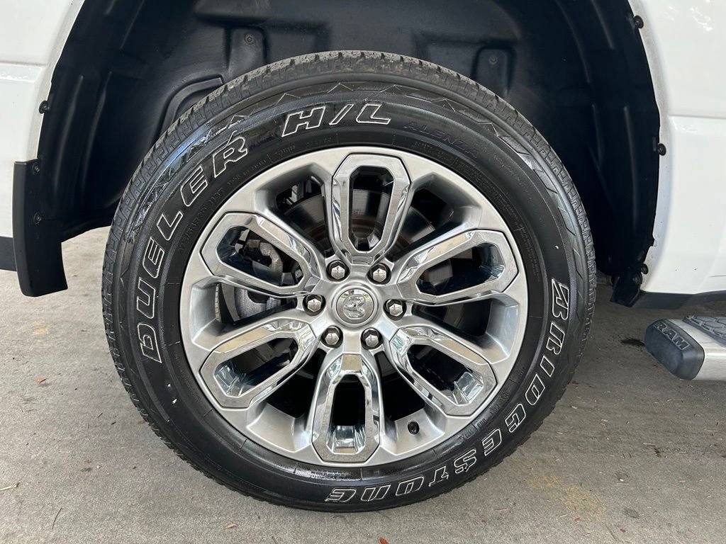 Used 2023 RAM 1500 Laramie AWD/4WD image 26