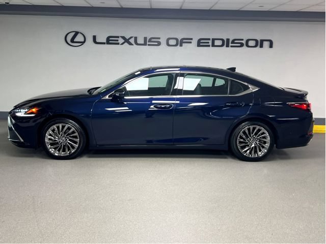 Certified 2024 Lexus ES 350 Ultra Luxury FWD image 4