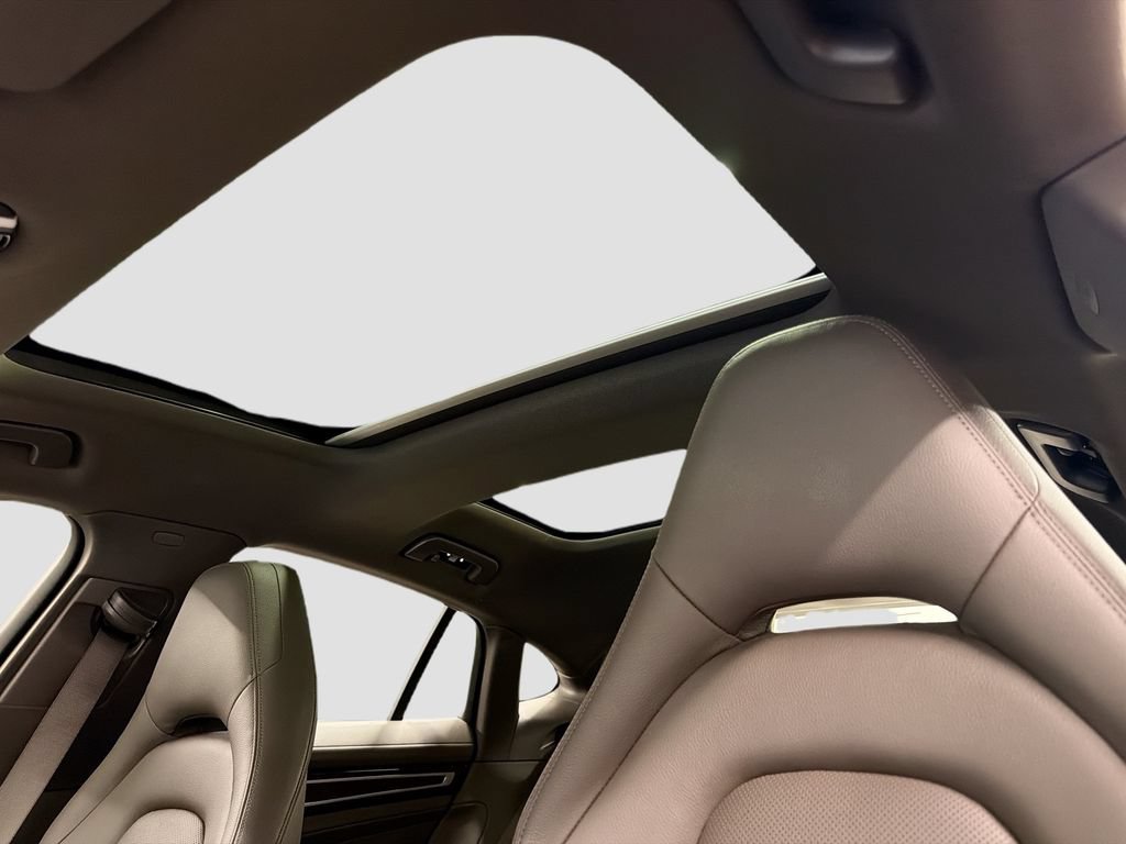 Certified 2018 Porsche Panamera 4 AWD/4WD image 23