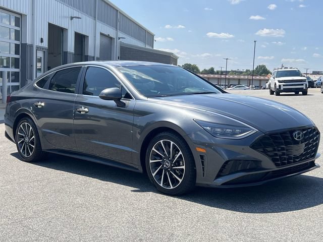 Used 2023 Hyundai Sonata Limited w/ Preferred Accessory Package FWD image 15