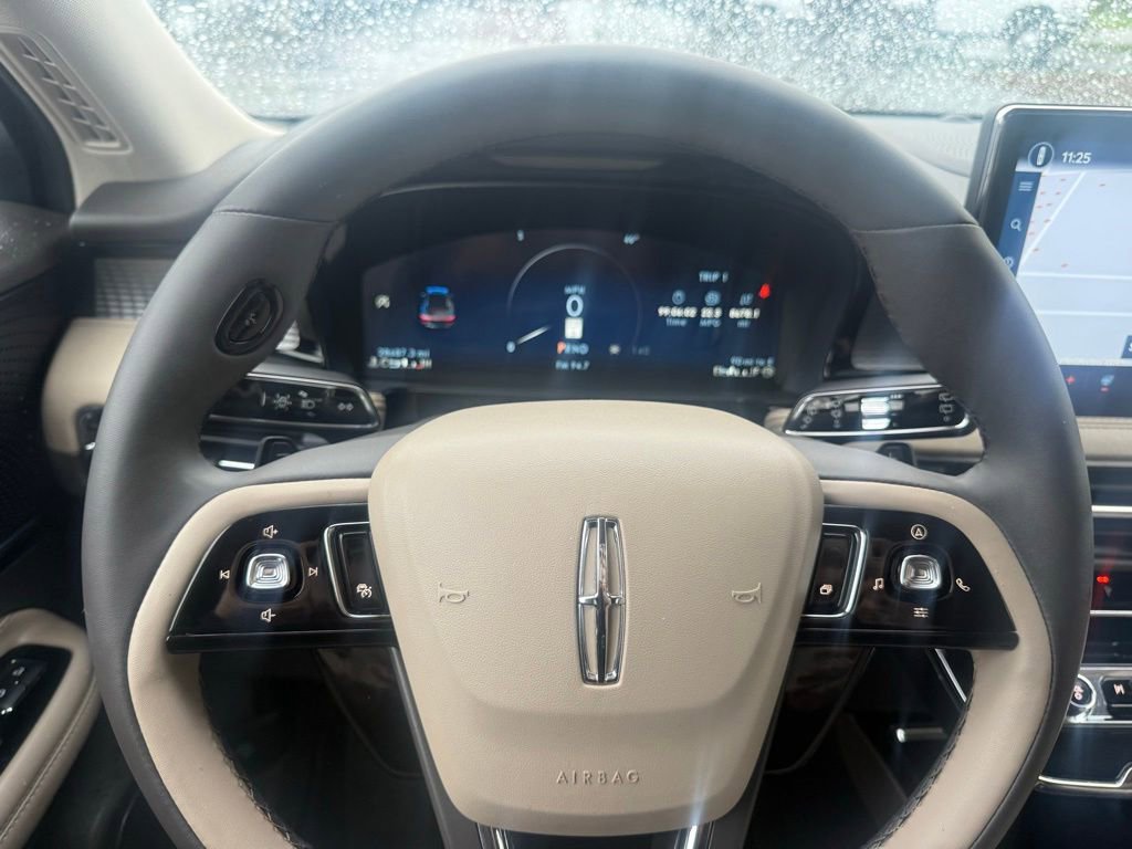 Used 2023 Lincoln Corsair AWD w/ Equipment Group 101A image 16