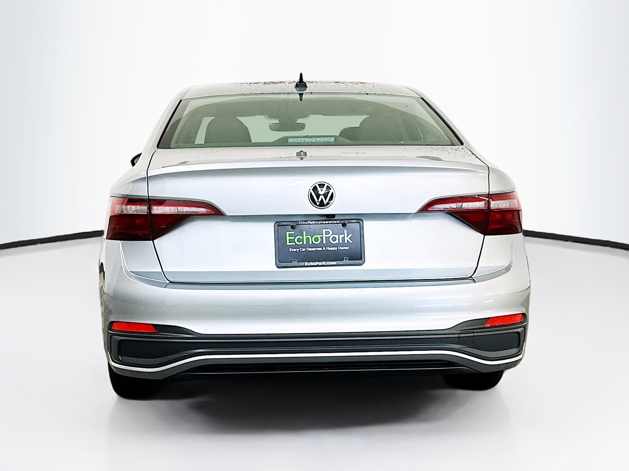 Used 2024 Volkswagen Jetta S image 7