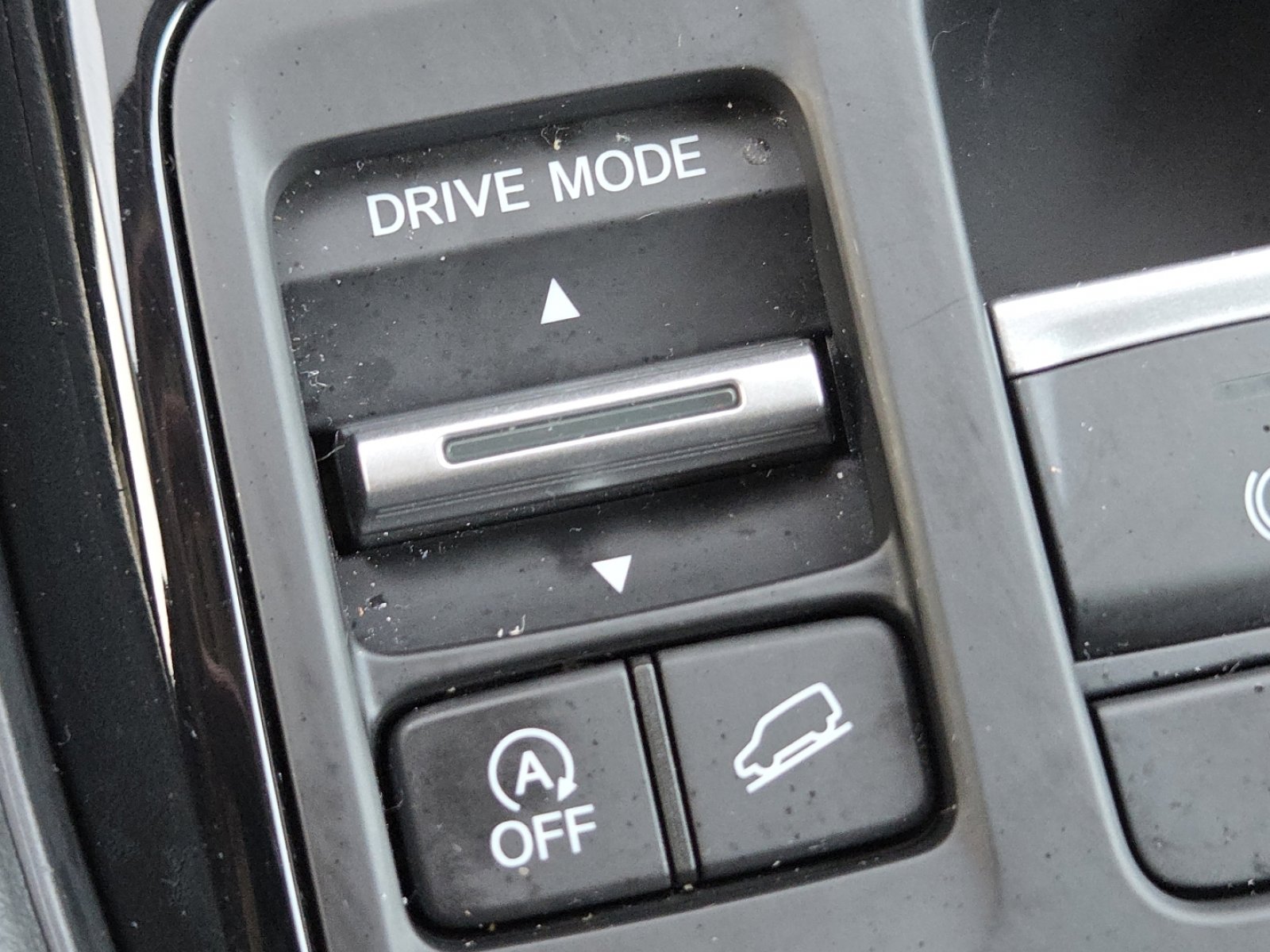 Certified 2025 Honda Pilot EX-L image 9