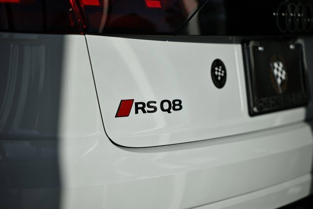 New 2026 Audi RS Q8 performance image 5