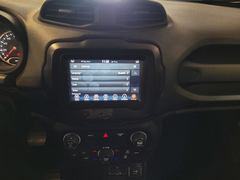 Used 2019 Jeep Renegade Latitude image 25