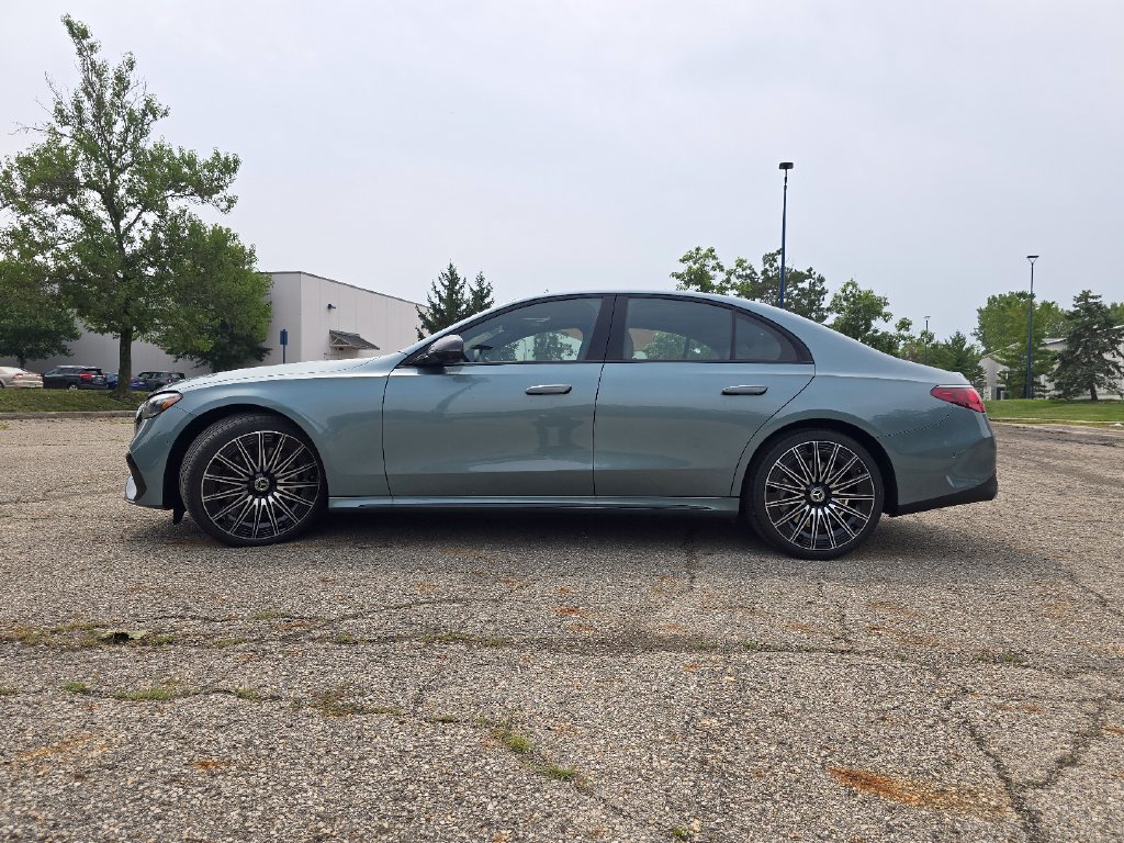 New 2027 Mercedes-Benz E 450 4MATIC Sedan image 14