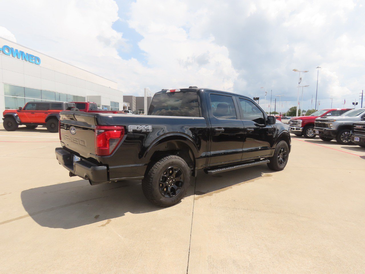 Certified 2025 Ford F150 STX w/ Equipment Group 201A FX4 AWD/4WD image 11