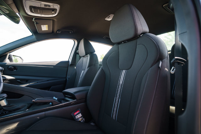 New 2026 Hyundai Elantra Sport FWD image 5