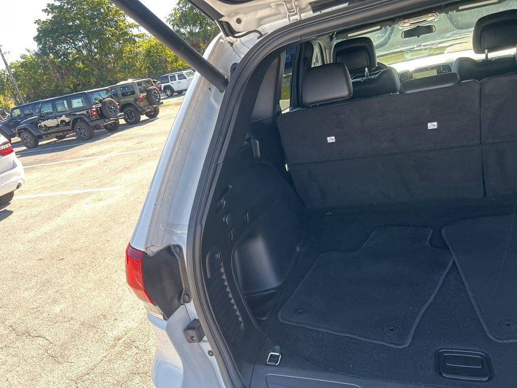 Certified 2021 Jeep Grand Cherokee Laredo X image 28