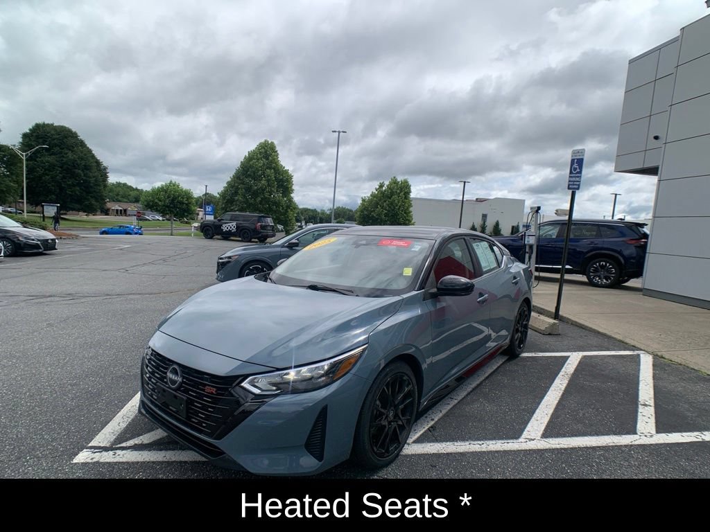 Certified 2025 Nissan Sentra SR w/ Midnight Edition FWD image 8