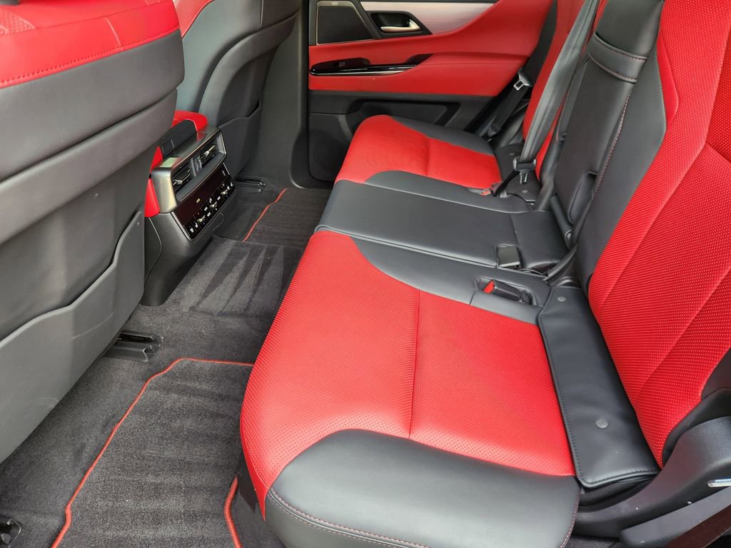 Used 2022 Lexus LX 600 F Sport w/ Accessory Package (Z1) image 32