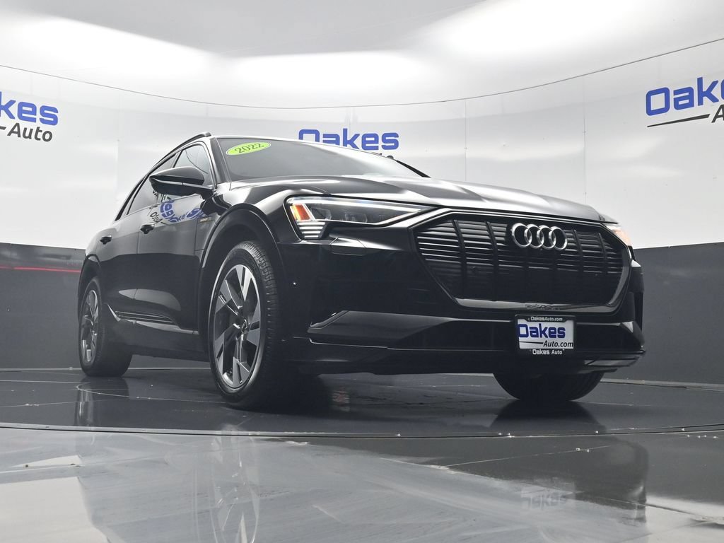 Used 2022 Audi e-tron Premium w/ Convenience Plus Package AWD/4WD image 37