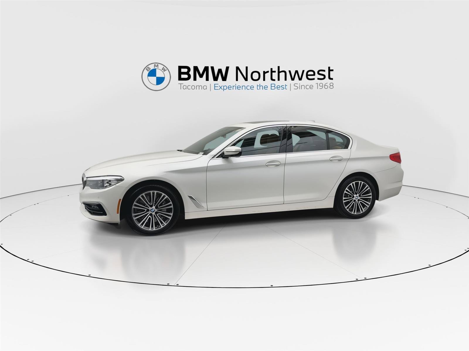 Used 2018 BMW 530i xDrive image 10