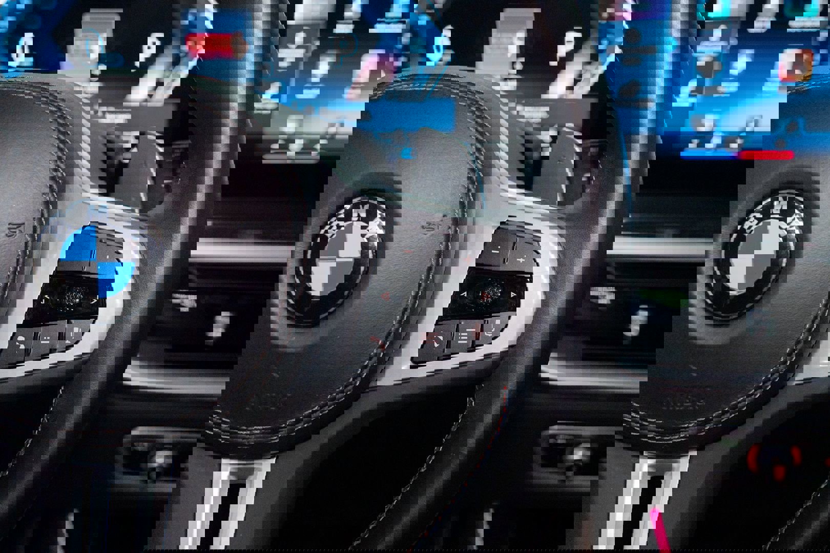 Used 2023 BMW X7 M60i image 57