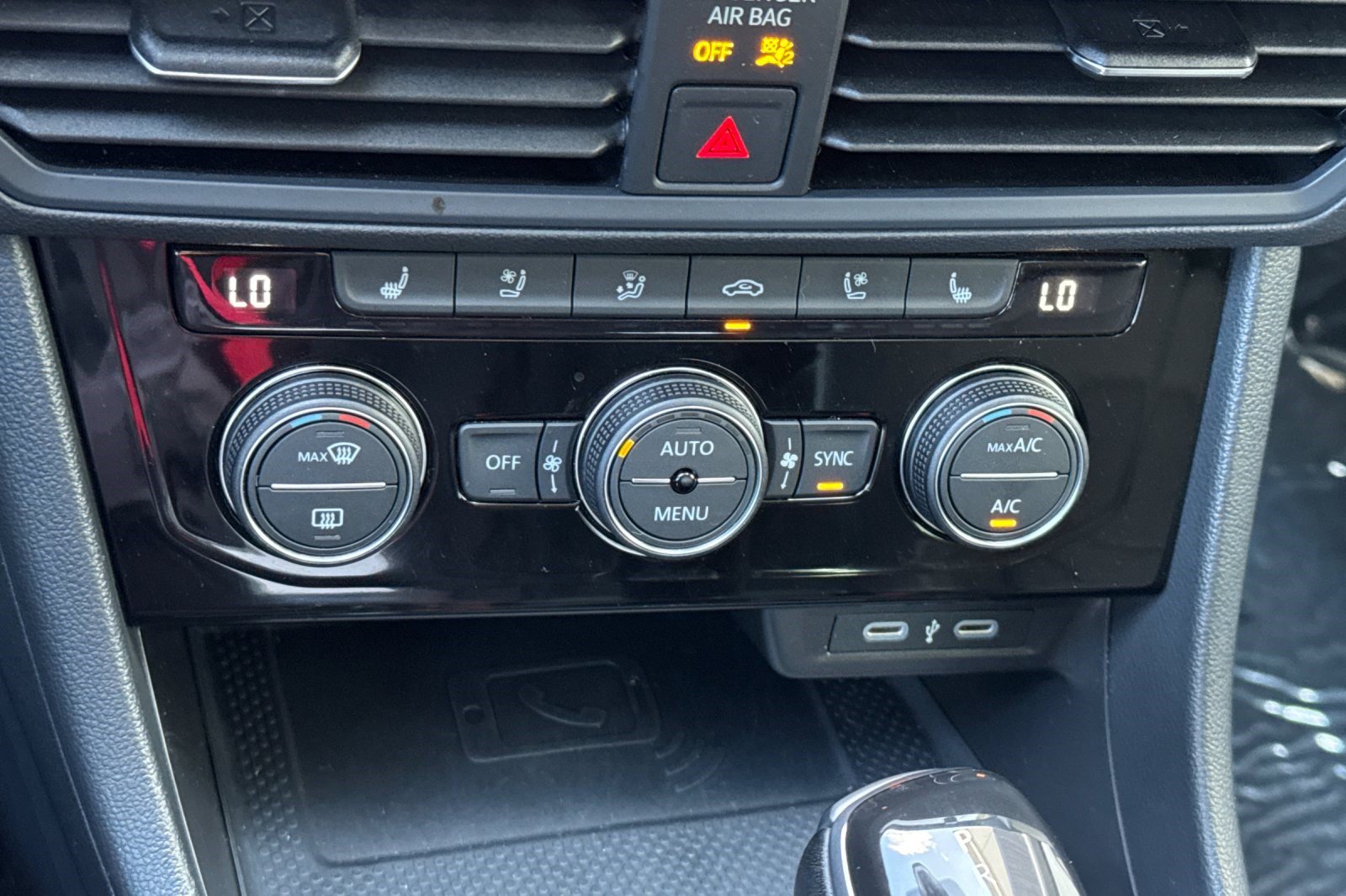 Used 2023 Volkswagen Jetta SEL FWD image 19