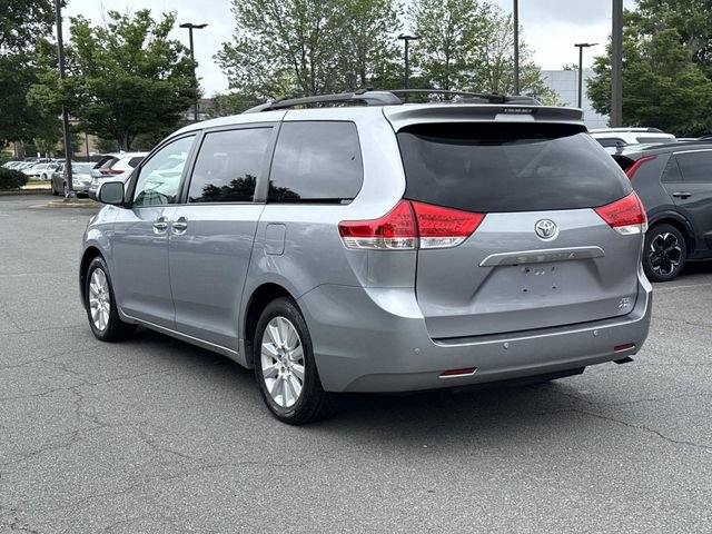 Used 2012 Toyota Sienna XLE w/ Entertainment Pkg AWD/4WD image 4