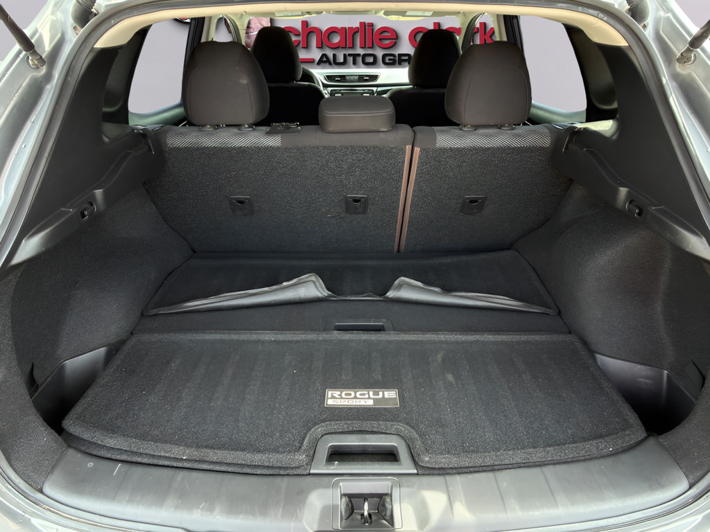 Used 2018 Nissan Rogue Sport SV FWD image 13