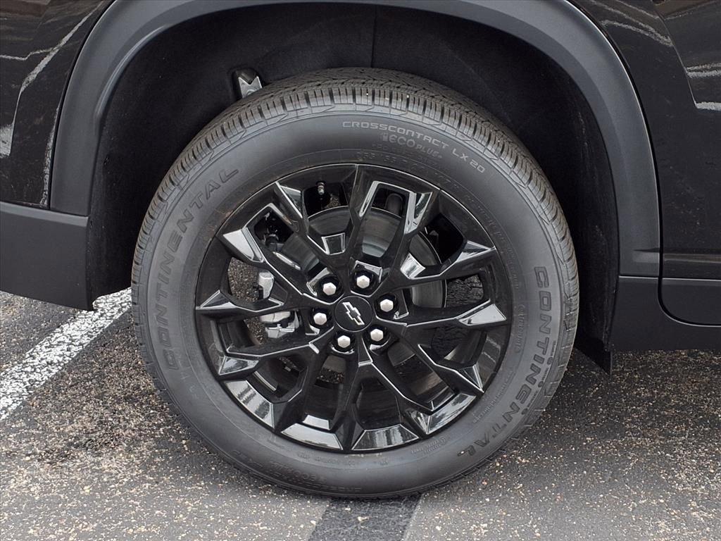 New 2026 Chevrolet Traverse LT w/ Midnight/Sport Edition image 4