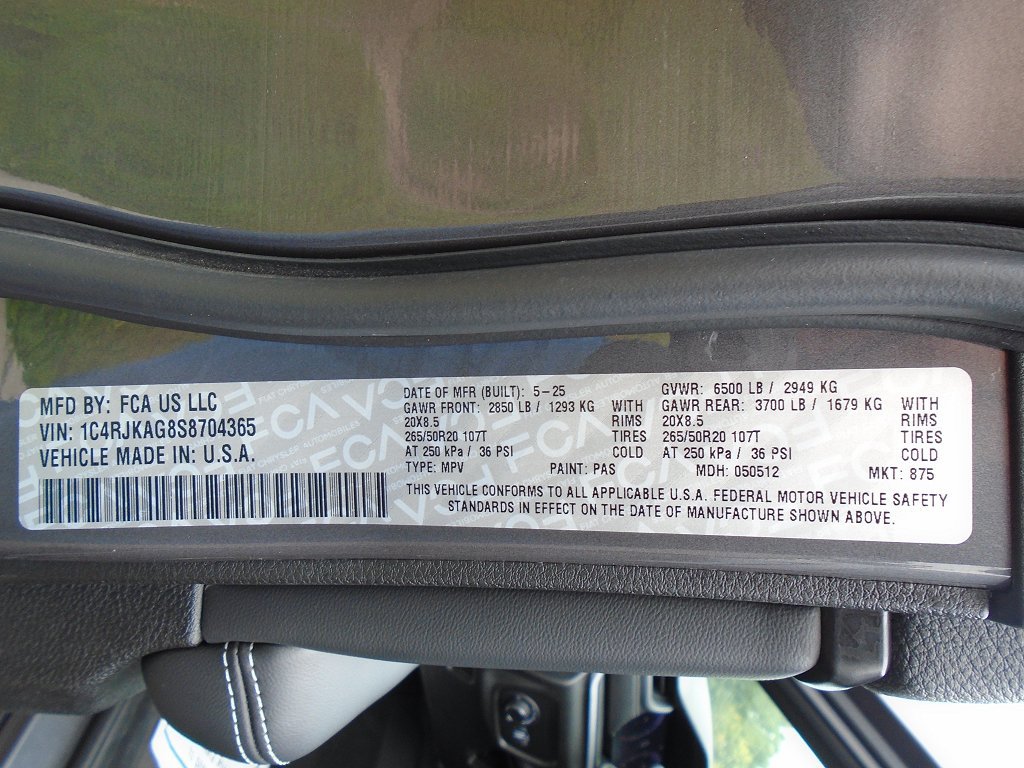 Certified 2025 Jeep Grand Cherokee L Altitude AWD/4WD image 19