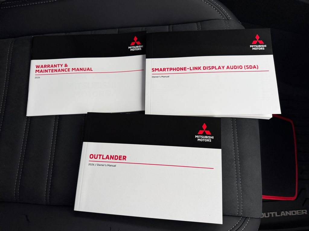 New 2026 Mitsubishi Outlander AWD image 19