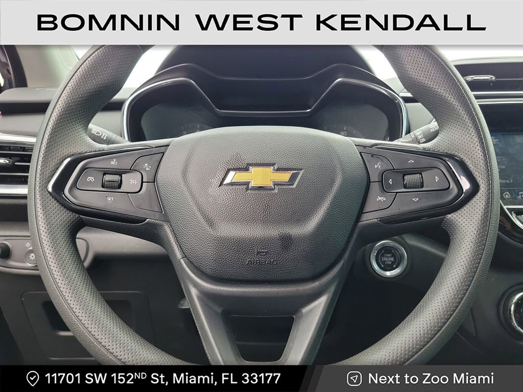 Used 2023 Chevrolet TrailBlazer LT w/ Convenience Package image 11